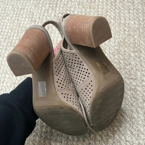 Franco sarto lace up  peep toe heels brown size 8 tan - Picture 15 of 15